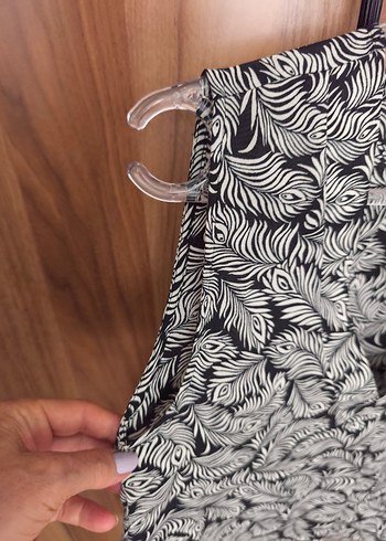 H.M. siyah beyaz V yaka kısa buluz - Görsel 3