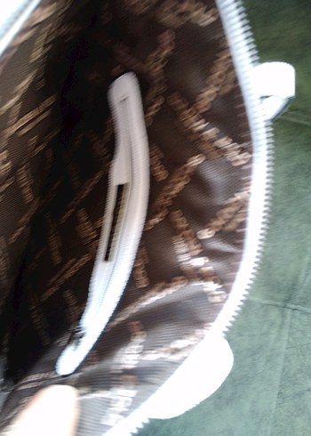 Beyaz Deri Fermuarlı Kadın Çanta - Görsel 4