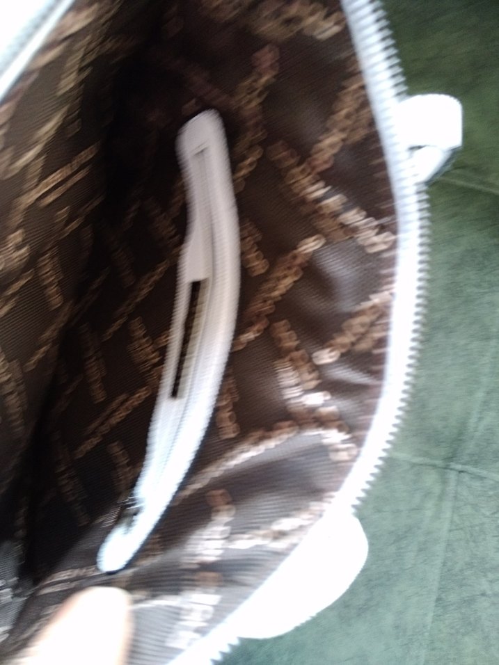 Beyaz Deri Fermuarlı Kadın Çanta - Görsel 4