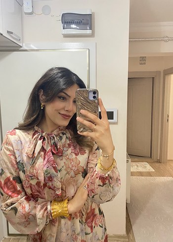 Zara Uzun Çiçek Desenli Bohem Elbise