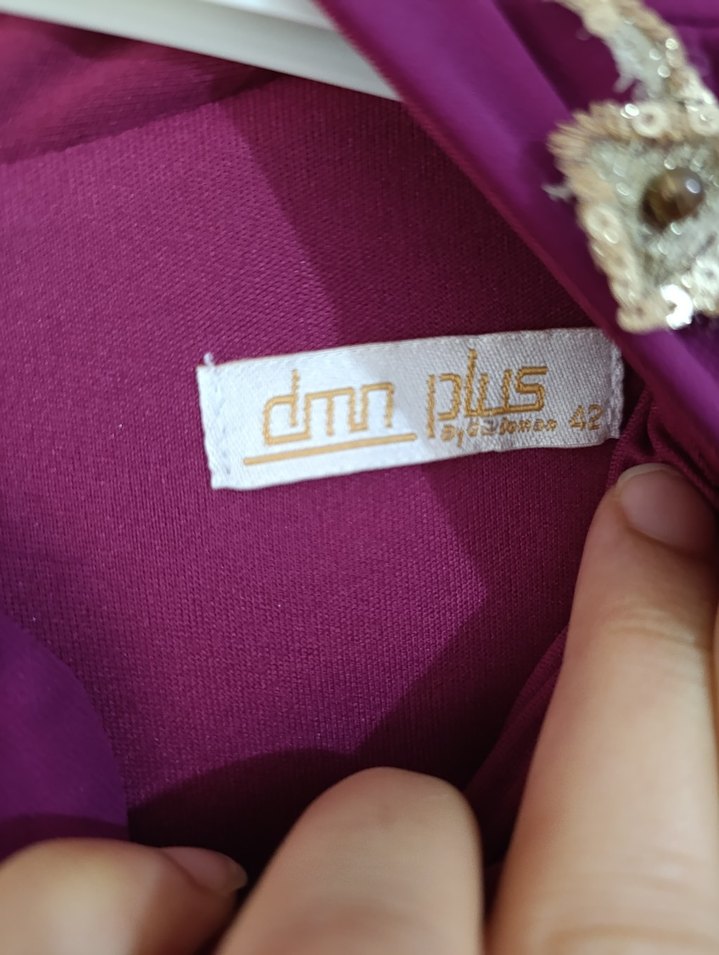 Uzun Mor İşlemeli Kadın Abiye Elbise - Görsel 3