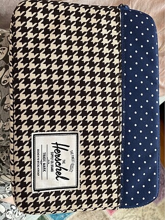  Beden Herschel iPad kılıf