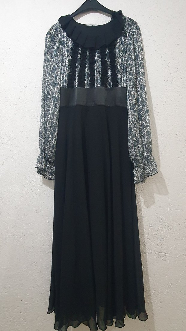 Siyah Piliseli Uzun Kollu Kadın Elbise - Görsel 3