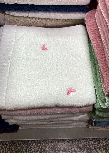 Nakışlı Beyaz Havlu.İhracat ürünü maison dor markadır - Görsel 3