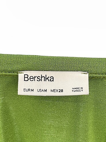 m Beden yeşil Renk Bershka Bluz %70 İndirimli.