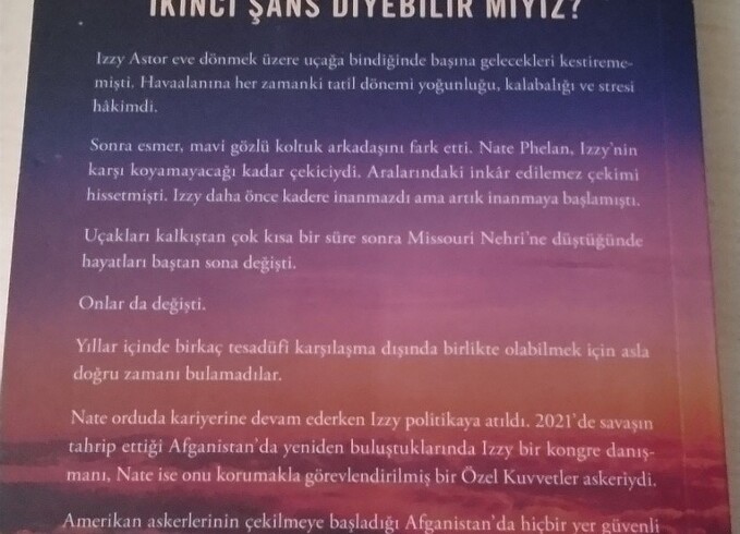  Beden Renk Bir İhtimal Daha -Rebecca Yarros