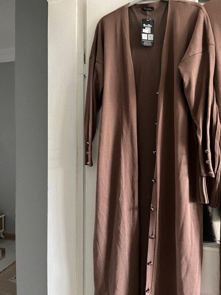 Düğmeli Uzun Kahverengi Kadın Kaban - Görsel 3