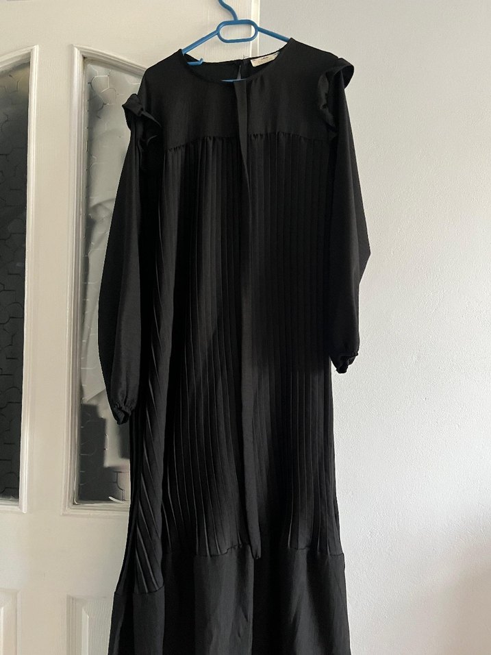 Uzun Siyah Piliseli Gotik Keten Elbise - Görsel 2