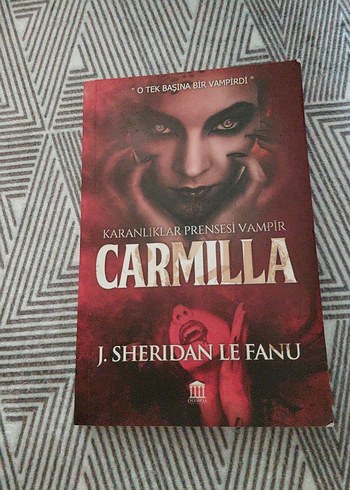 Karanlıklar Prensesi Vampir Carmilla