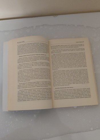 Hukuk Felsefesi Kitabı - Prof. Dr. Adnan Güriz - Görsel 3