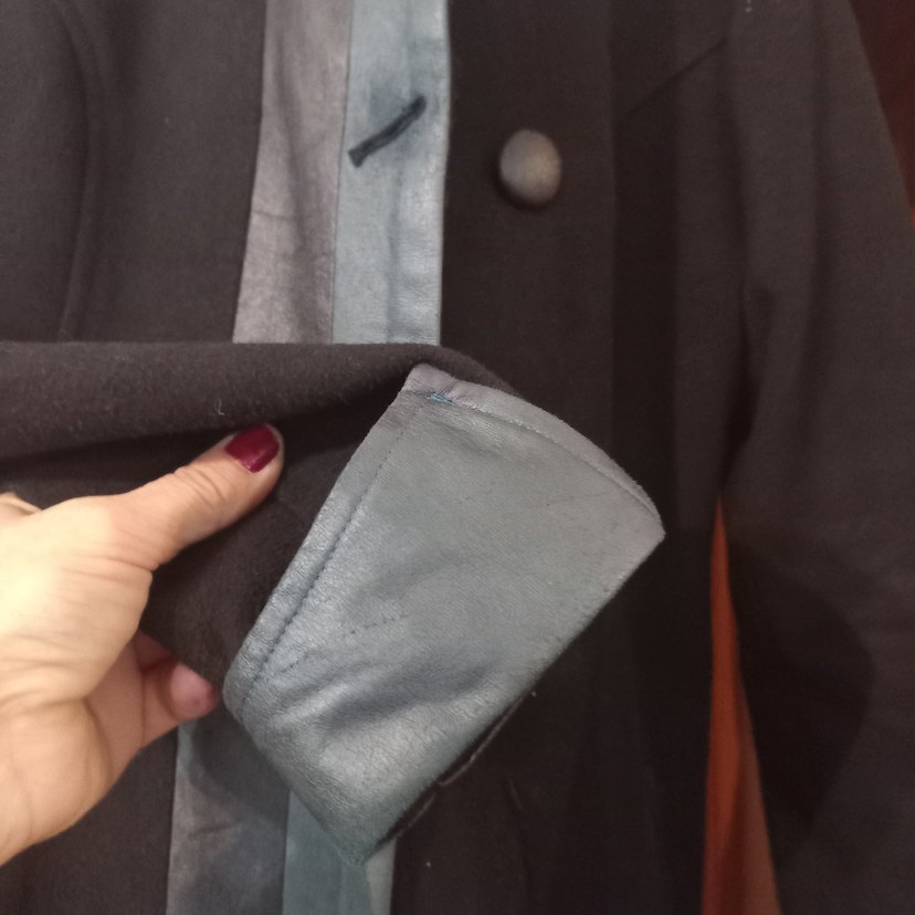 Siyah Süet Düğmeli Uzun Kadın Kaban - Görsel 4