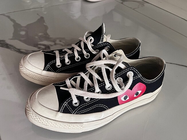 Commes converse