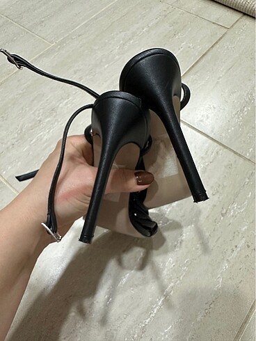 38 Beden siyah Renk 38 numara
