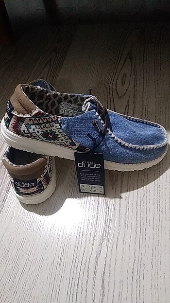 Orijinal spor ayakkabı kullanilmamış