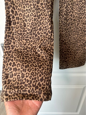 38 Beden Suud leopar crop pantolon