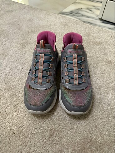 Skechers