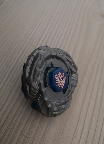  L-drago beyblade 