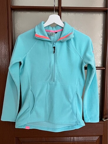 Polar sweatshirt