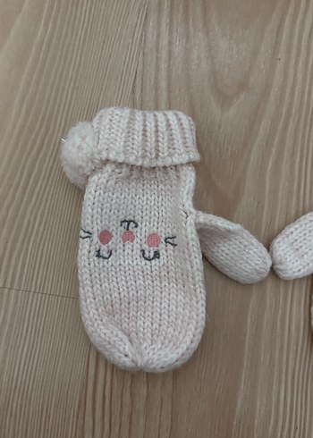 Nakışlı Beyaz Kız Çocuk Eldiveni - Görsel 2