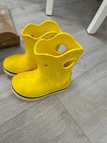 23 Beden Çocuk çizmesi