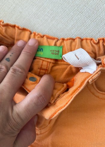 Nakışlı Çok Renkli Kız Kot Şortları - Görsel 4