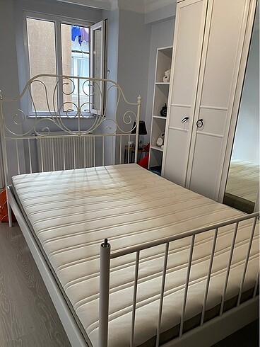 Ikea Çift kişilik yatak