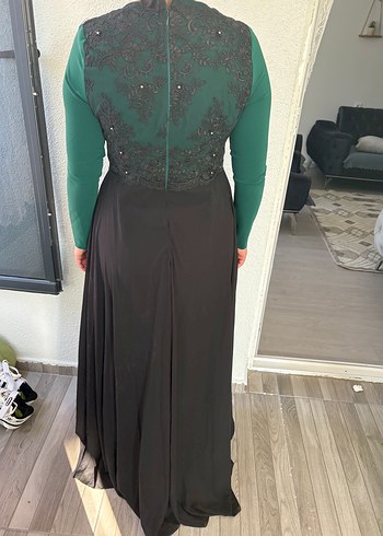 Abiye Uzun Kol Siyah İşlemeli Abiye Elbise