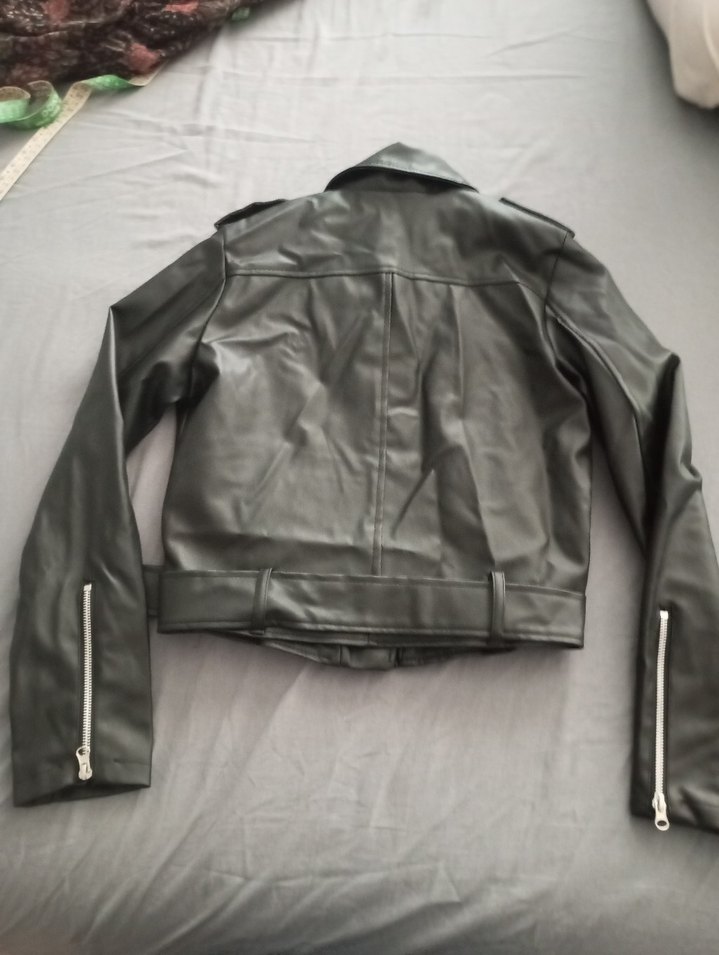 boy 170 kol boy 58 sag kolunda sadece kucuk cızıgı var - Görsel 3