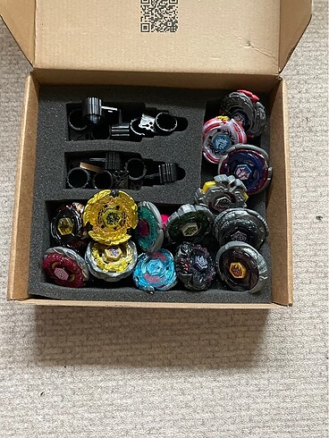 Beden 14 adet beyblade atıcıları yanında sağ sol vs