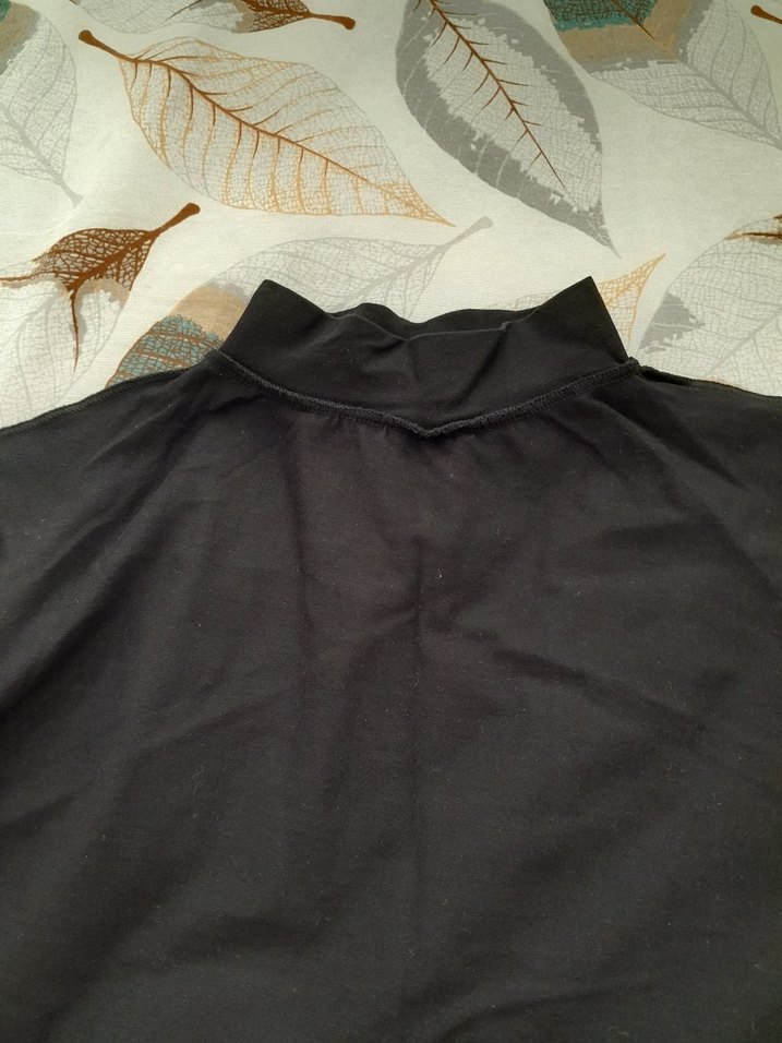 Siyah Balıkçı Yaka Çitçitlı Body - Görsel 2