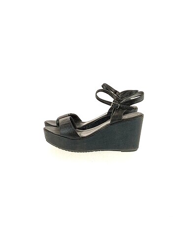 Vintage Love Sandalet %70 İndirimli.