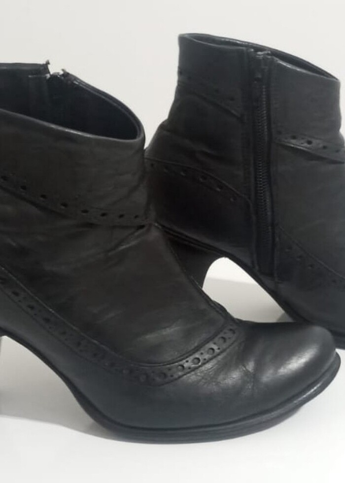 Kemal Tanca Siyah Topuklu Bot - Görsel 3