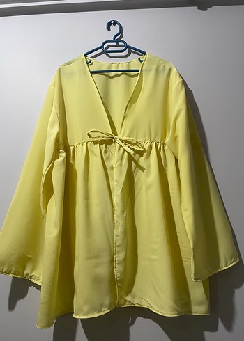 Tereyağ sarısı kimono