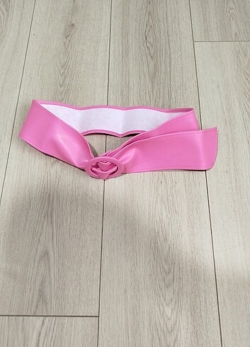 PEMBE RENK DERİ KEMER