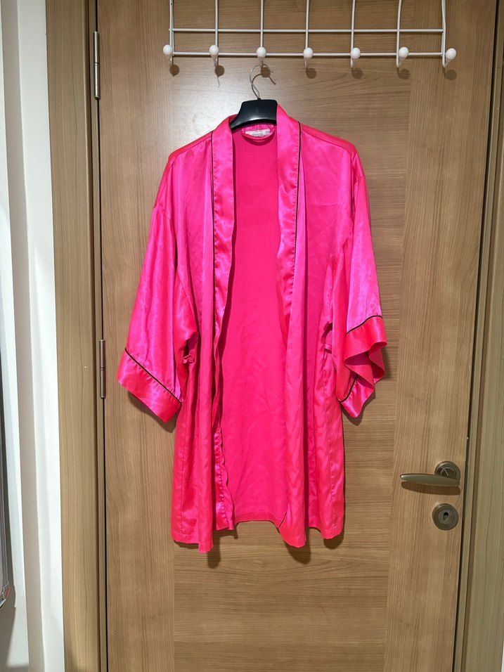 Parlak Pembe Uzun Kadın Sabahlık - Görsel 3