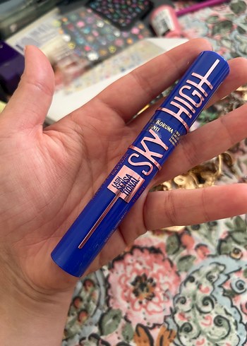 Maybelline Mavi Parlak Maskara