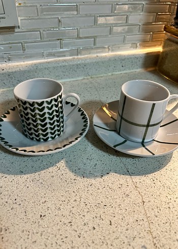 Yeşil Desenli Kahve Fincanı ve Tabağı - Görsel 3