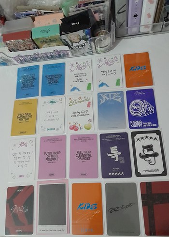 ORJINAL PC HANNI MINJI DANIELLE HYUNJIN SEUNGMIN BANGCHAN - Görsel 2