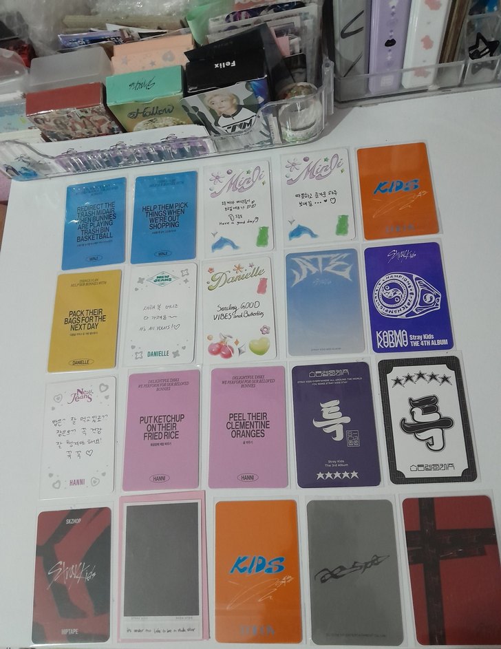 ORJINAL PC HANNI MINJI DANIELLE HYUNJIN SEUNGMIN BANGCHAN - Görsel 2