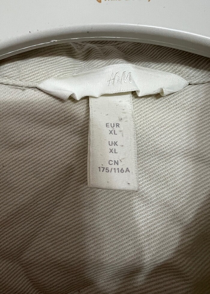 H&M marka xl  beden beyaz oversize kot ceket - Görsel 3