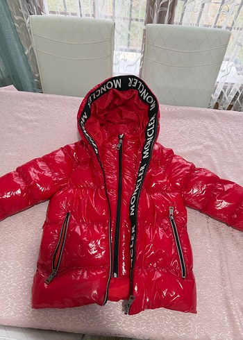 Moncler 8 Yaş