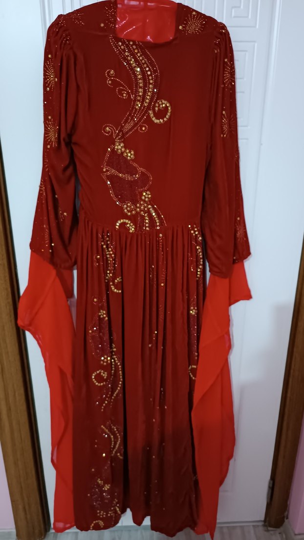 Bordo Nakışlı Uzun V Yaka Elbise - Görsel 3