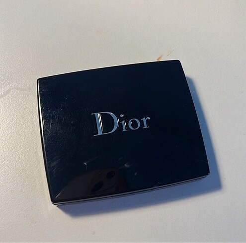 Dior allık