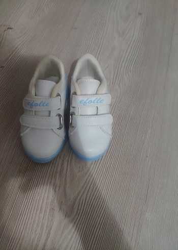 Diğer Erkek Çocuk Beyaz Cırt Cırtlı Spor Ayakkabı