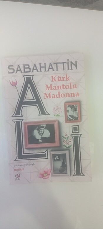 Beden Renk Kürk Mantolu Madonna