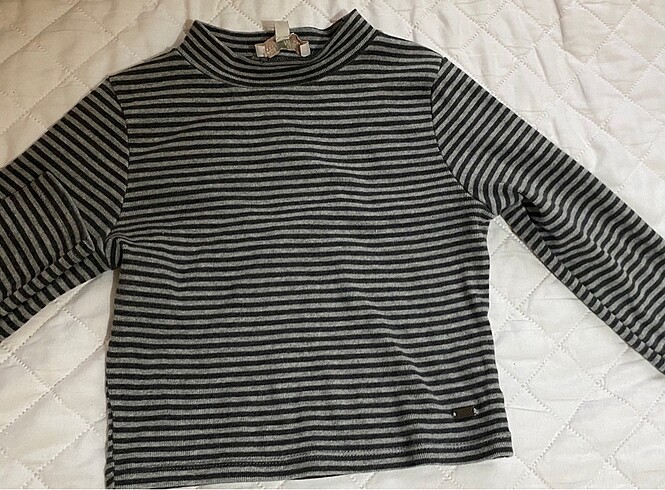12-13 Yaş Beden pull and bear üst