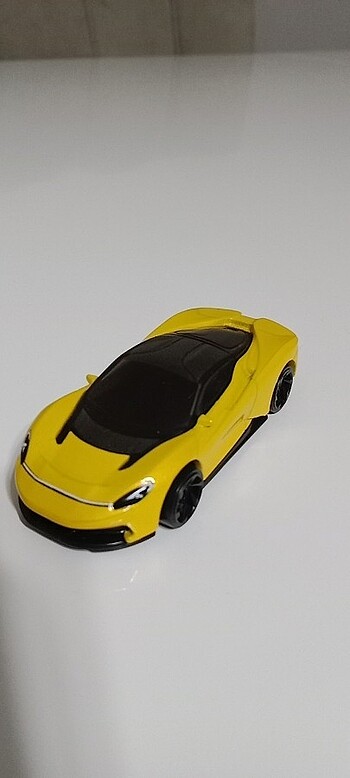  Hot Wheels Sarı Lamborghini