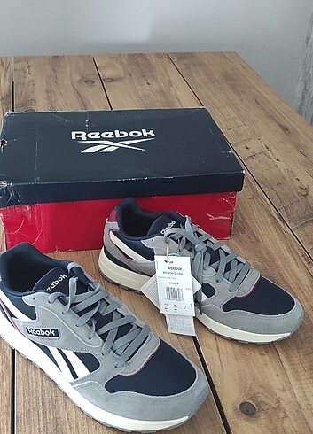 44 Beden Reebok ayakkabı 