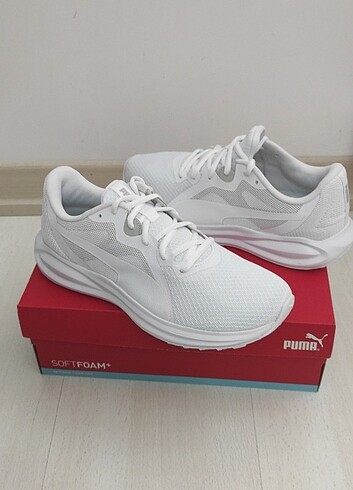 37 Beden beyaz Renk Puma ayakkabı