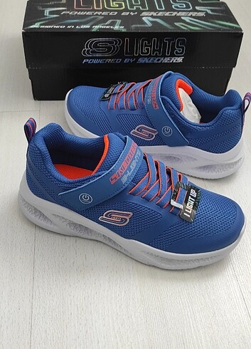 33 Beden mavi Renk Skechers